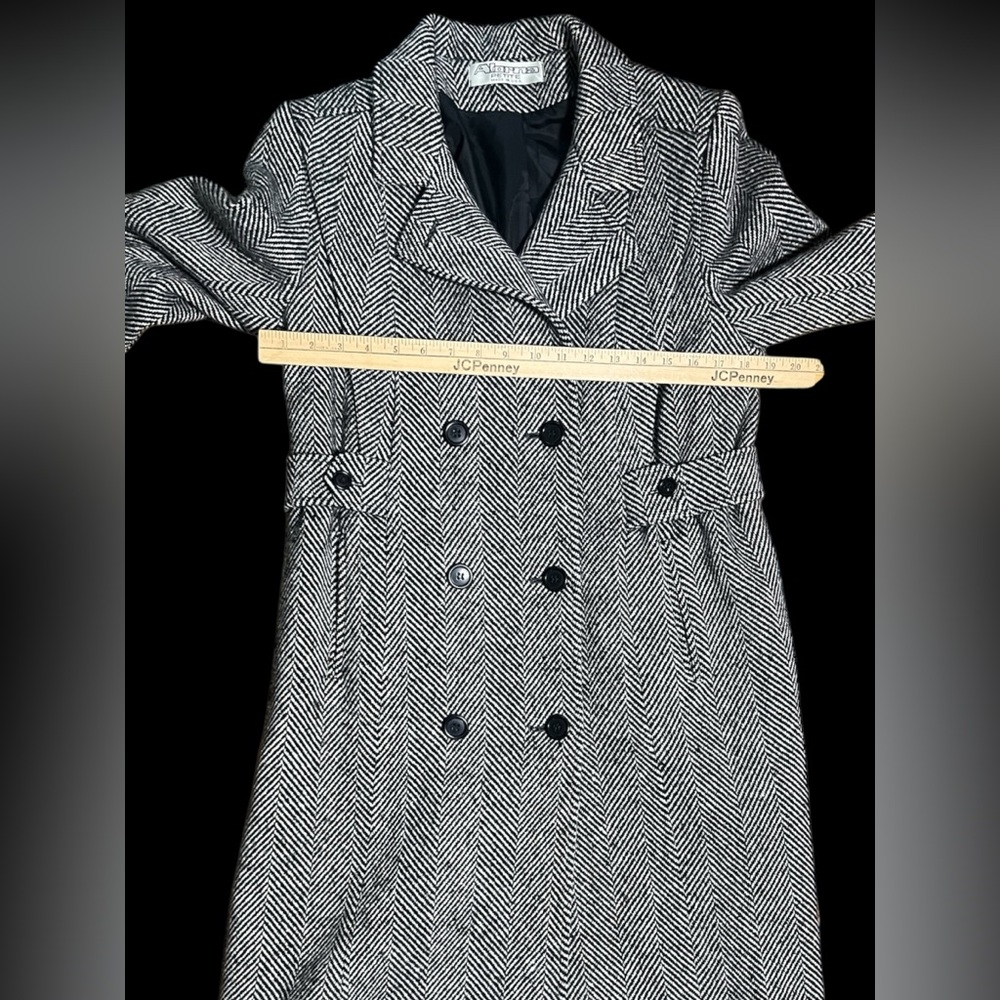 Vintage Alorna- Made in USA- Black and White Herringbone Double Breasted Coat - Picture 9 of 13